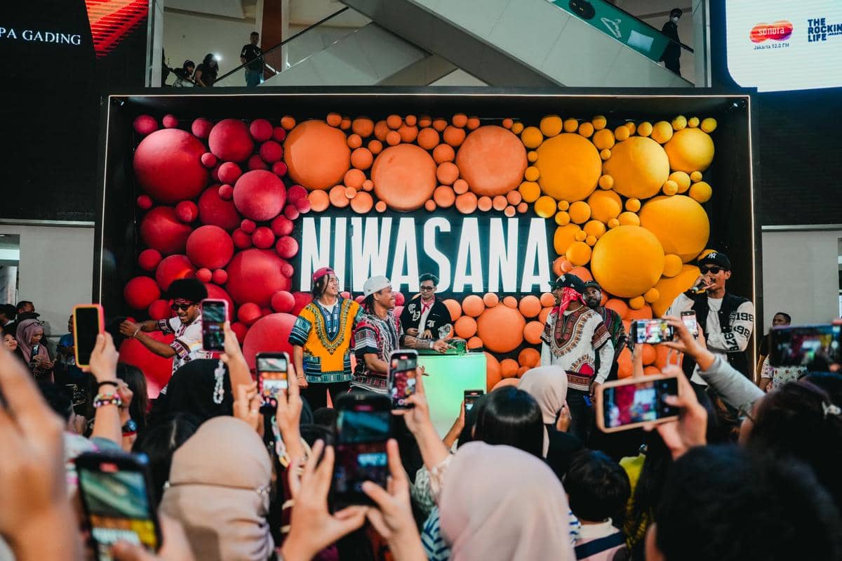 Performance by Moluccan Soul(1).jpg