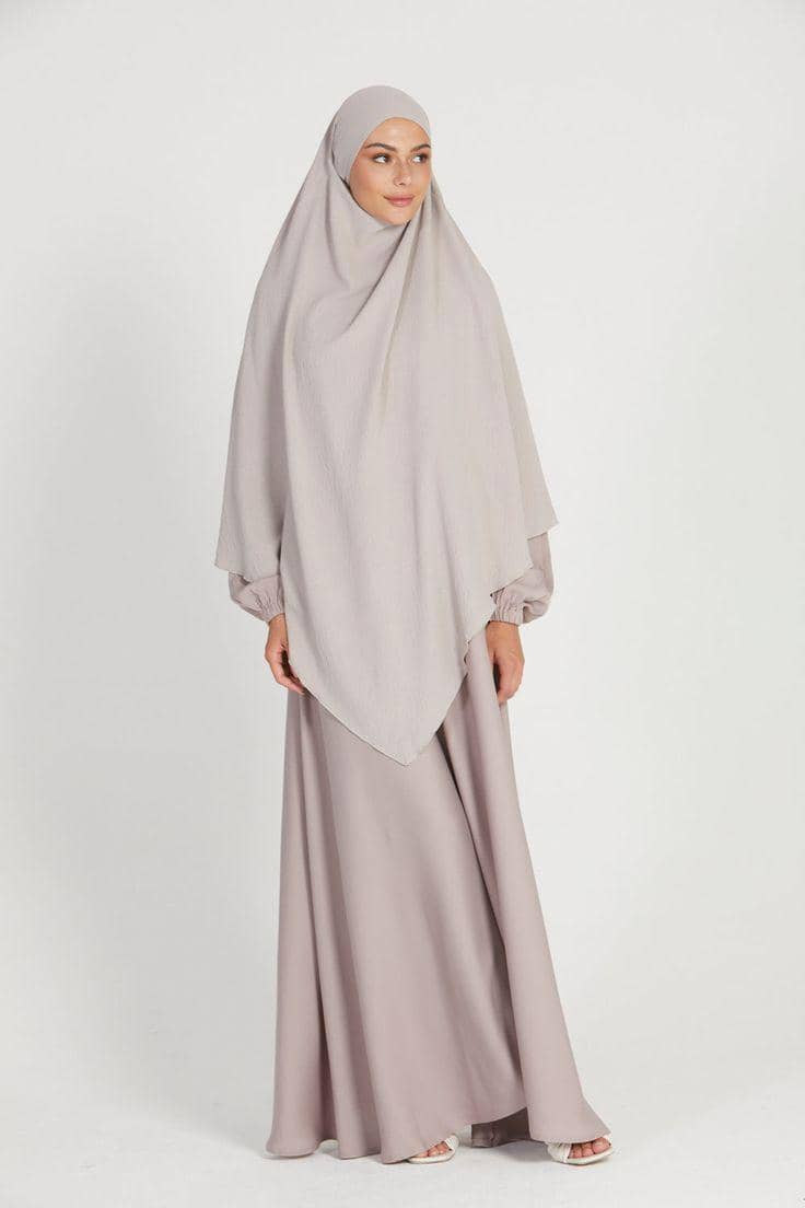 perbedaan khimar dan scarf