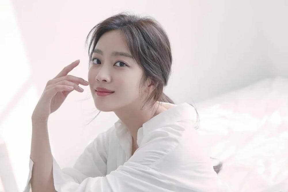 bukan-kim-sejeong-pemeran-military-prosecutor-doberman-ini-mestinya-jadi-bintang-business-proposal-pgk-ezgif.com-webp-to-jpg-converter.jpg