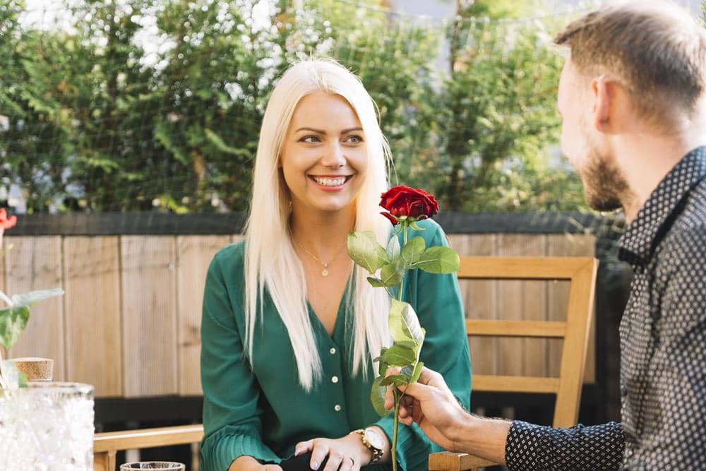 ilustrasi kencan (freepik.com/freepik)