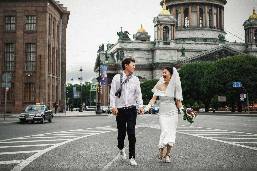 Zodiak Paling Beruntung di Bulan Desember 2025