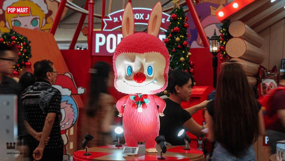 POP MART CHRISTMAS GI 1.jpg