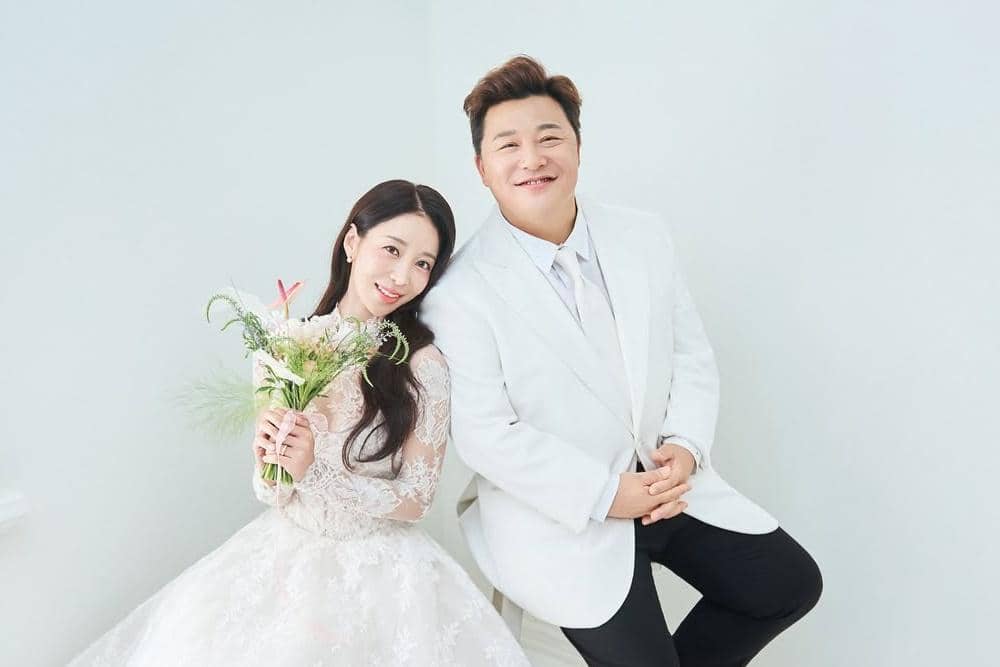 D-1 💍살면서 ‘과연 내 삶에도 결혼이라는 순간이 올까’막연히만 생각했던 적이 많았는데, 오지 않을 것만 같았던 그날이 드디어 제게도 이렇게 큰 설렘으로 다가왔어요.준비 (1).jpg