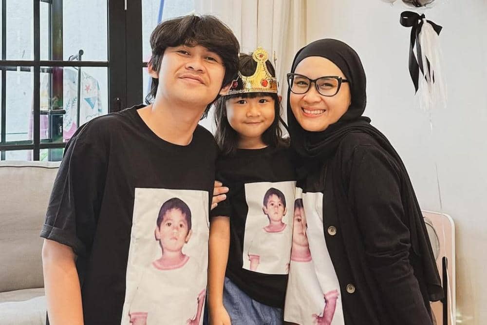 kamu sehat, bahagia lahir & batin, selalu menyenangkan dimana pun kamu berada 🖤kuat selalu pund.jpg