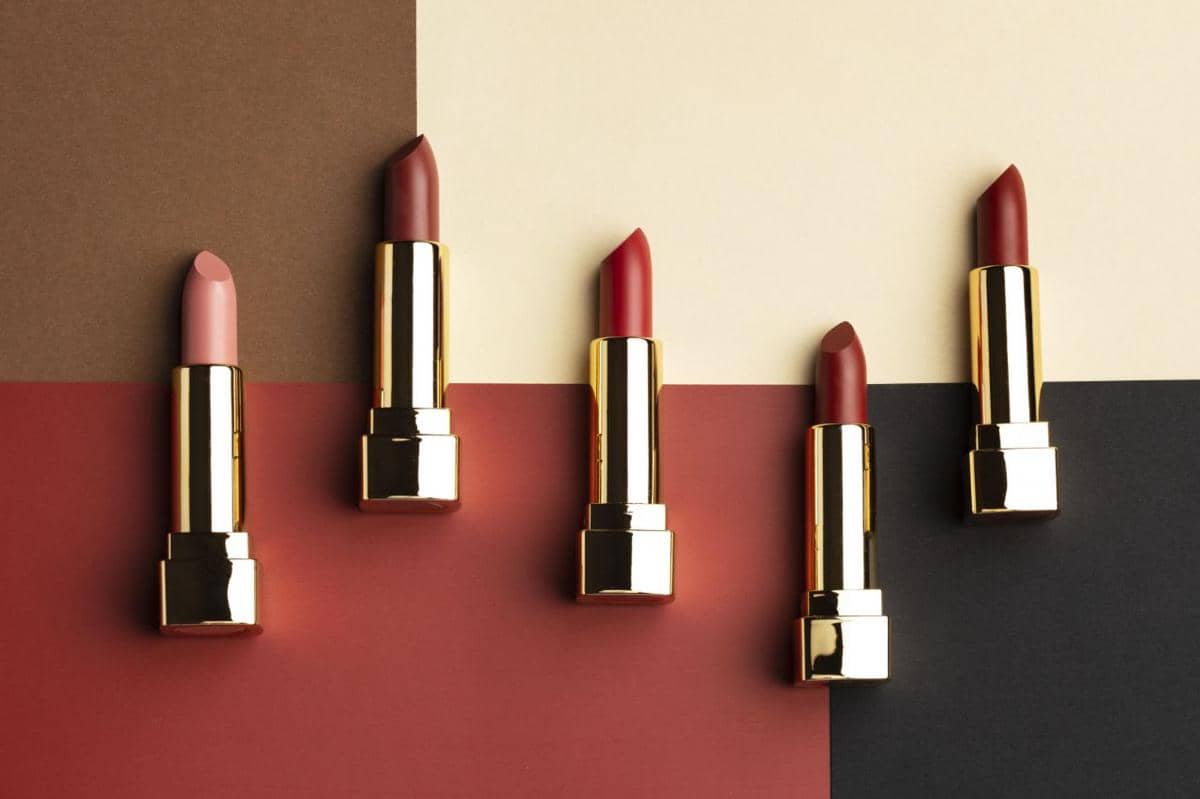 apakah lipstik harus food grade?