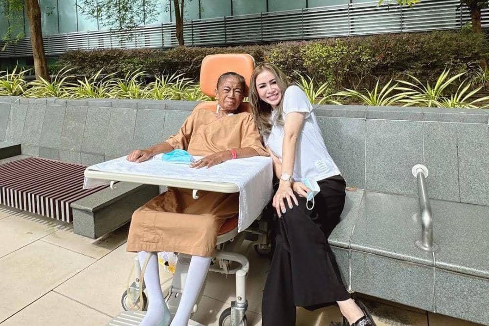 Deretan Artis Indonesia yang Kehilangan Orang Tuanya di Tahun 2025