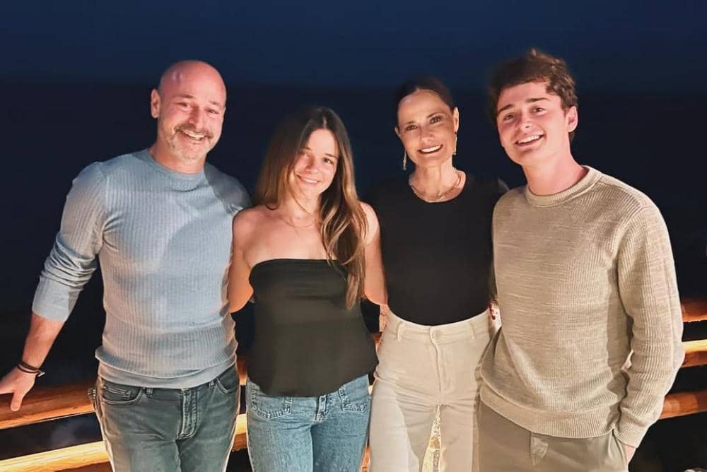 Wishing all our family, friends and loved ones a joyous and loving holiday. May 2024 bring peace.jpg