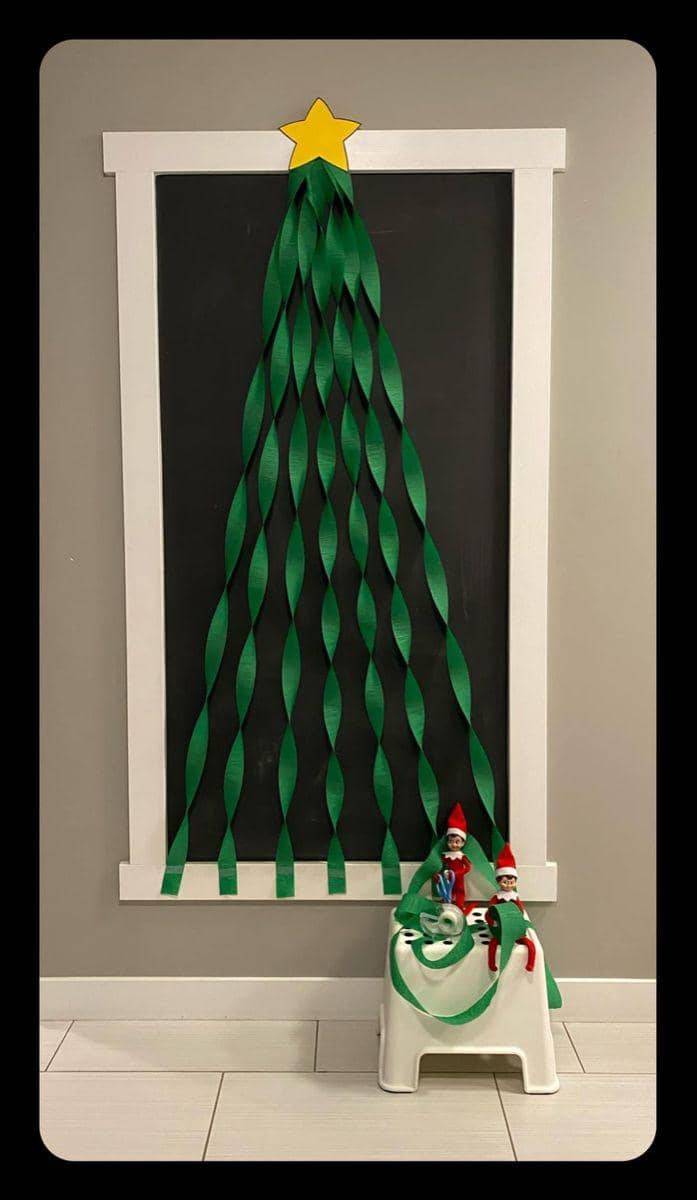 Pohon Natal dari kertas crepes