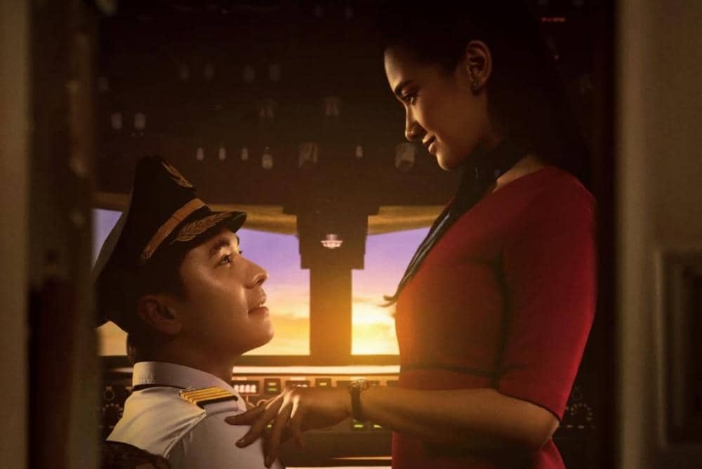 Salah satu peran paling seru as Captain Deva di #PenerbanganTerakhirBoarding soon!In cinemas 202.jpg