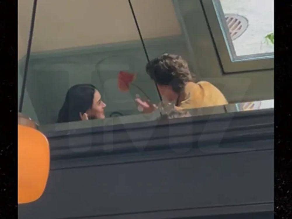 Gaya Pacaran Katy Perry dan Justin Trudeau yang Go Public