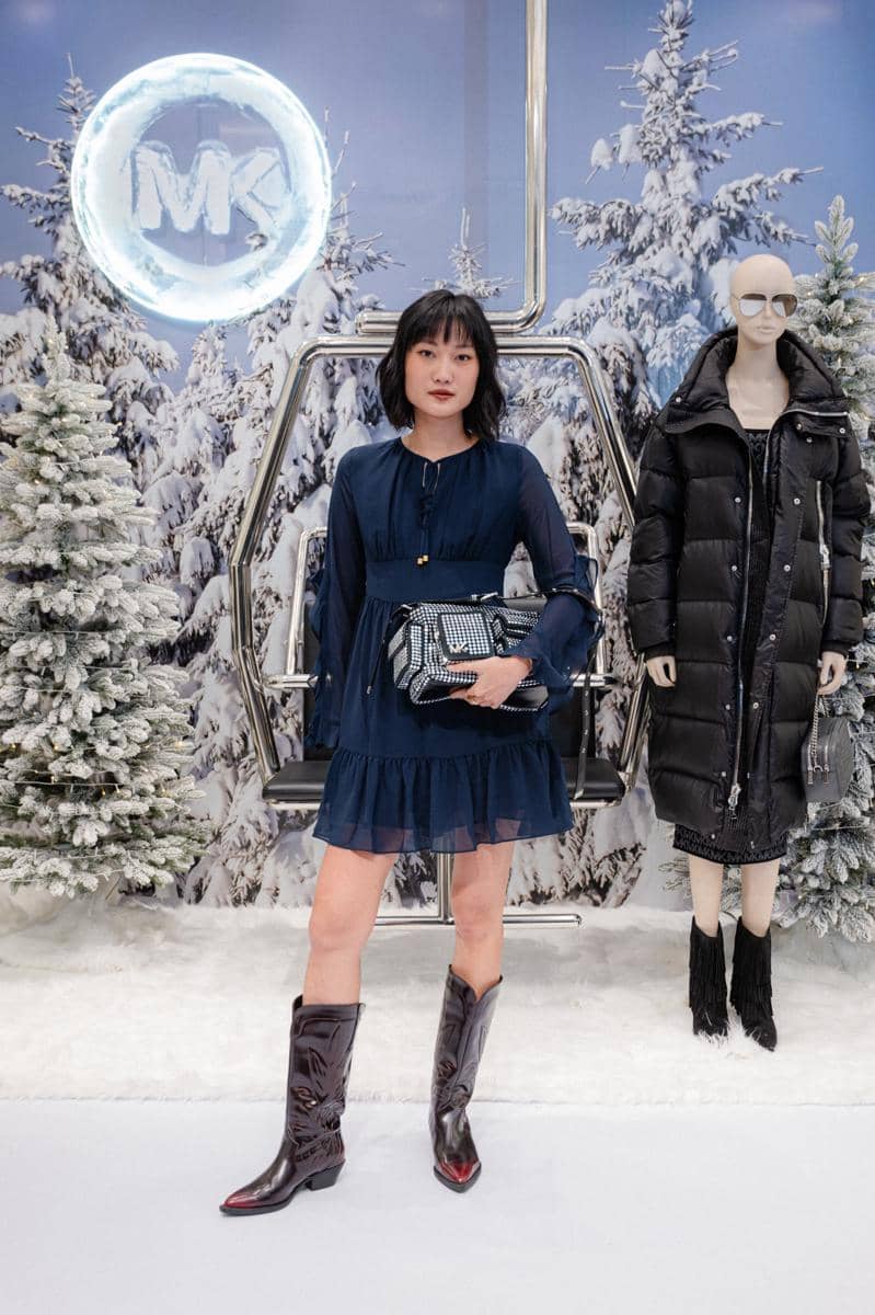 Michael Kors Holiday Snow Globe -B1680248.jpg