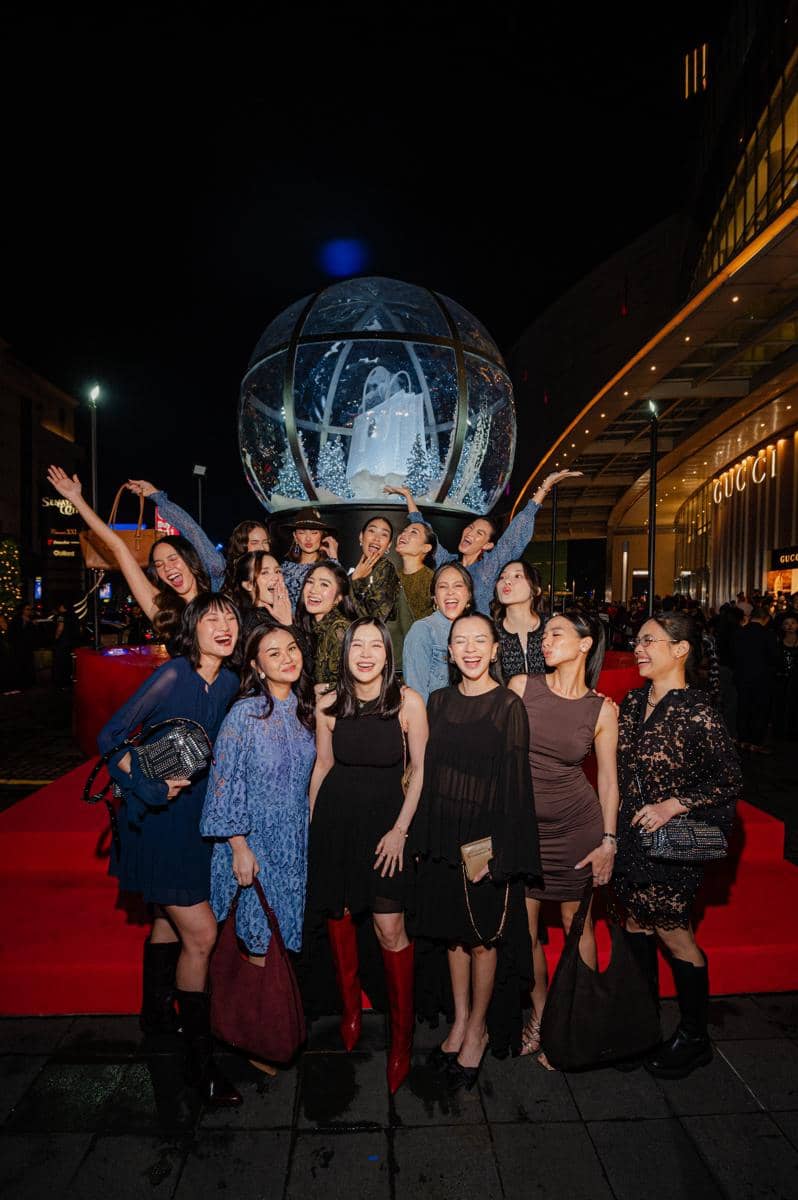 Michael Kors Holiday Snow Globe -EVS_6337.jpg