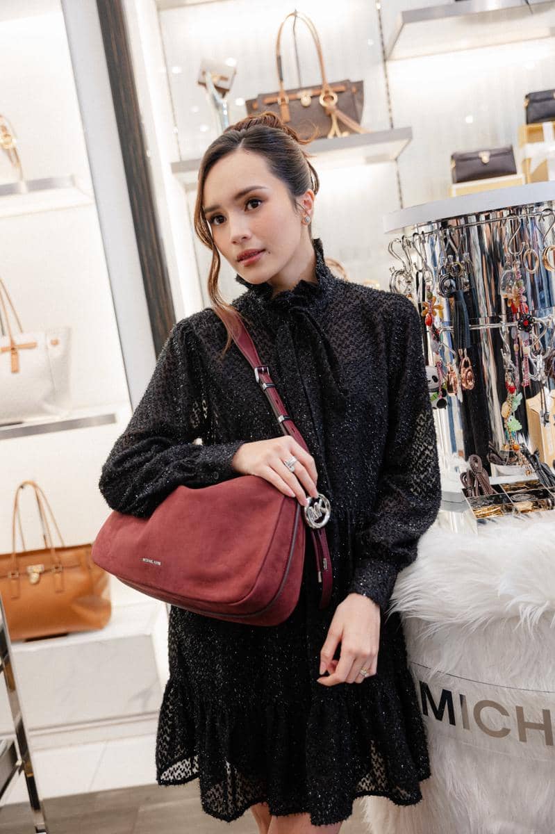 Michael Kors Holiday Snow Globe -B1680640.jpg