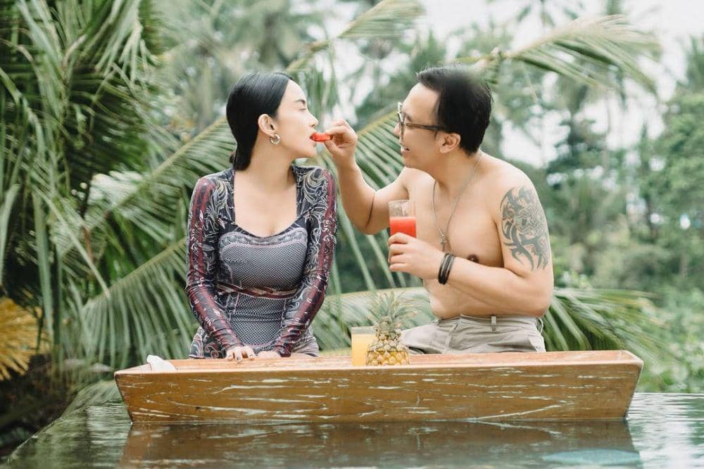 Resmi Putus, Ini Kisah Cinta Ari Lasso dan Dearly Djoshua