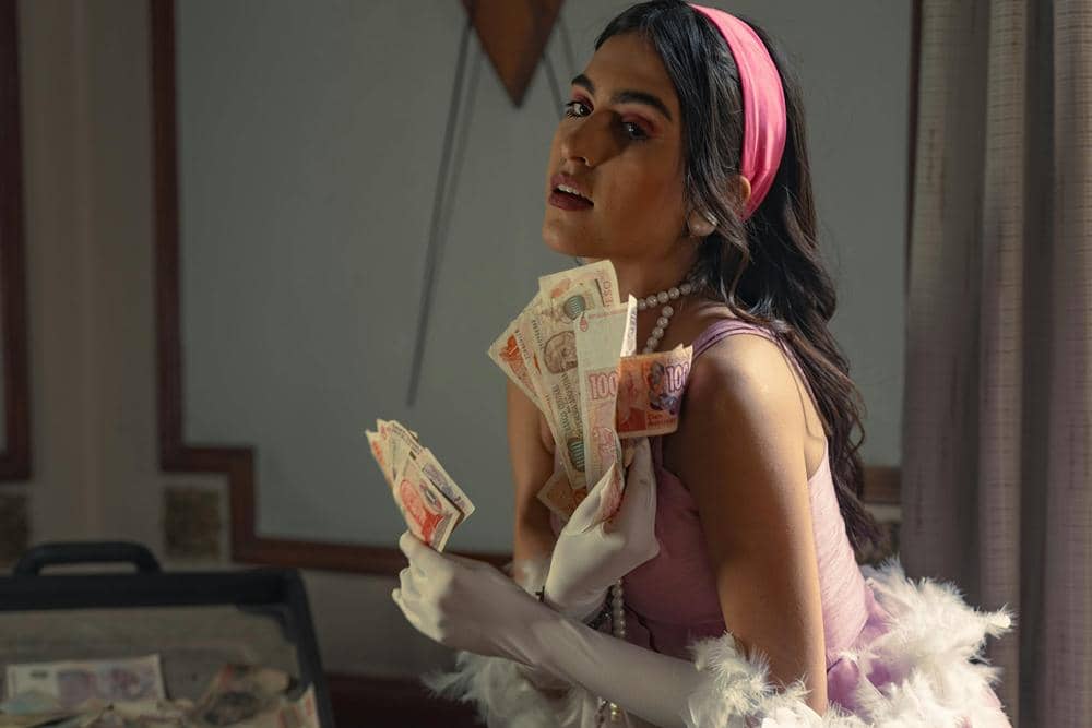 ilustrasi banyak uang (pexels.com/Guillermo Berlin)