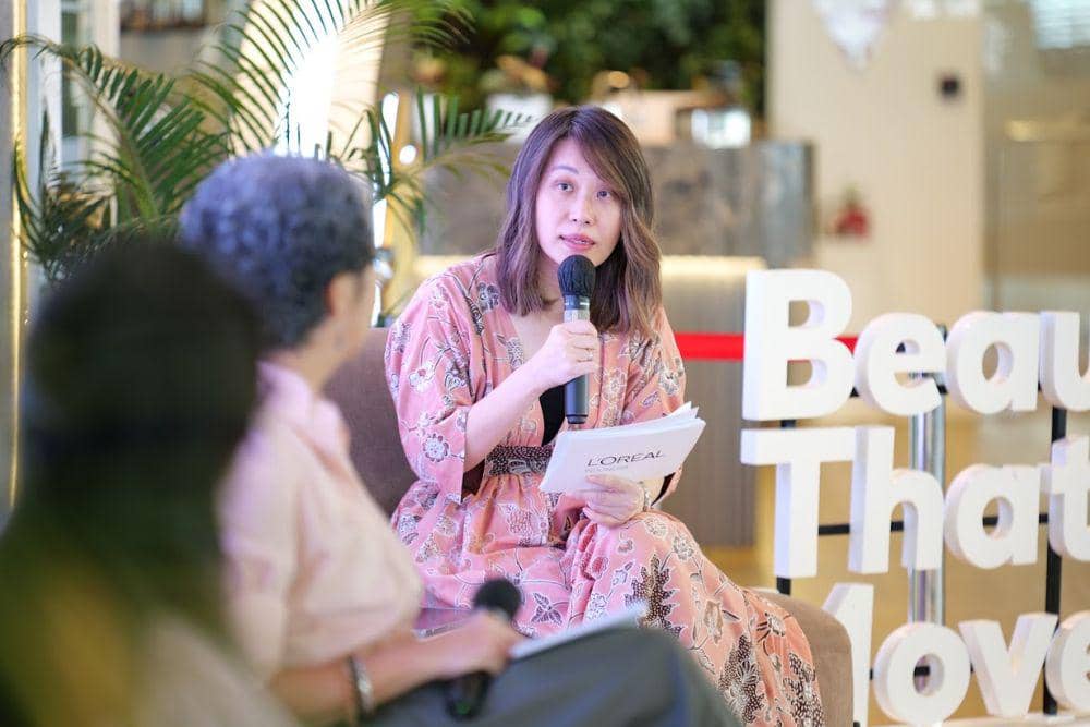 Victoria Aswien, Chief of Human Resources Officer L’Oréal Indonesia dalam kegiatan Beauty That Moves: L'Oreal Career Reconnect.
