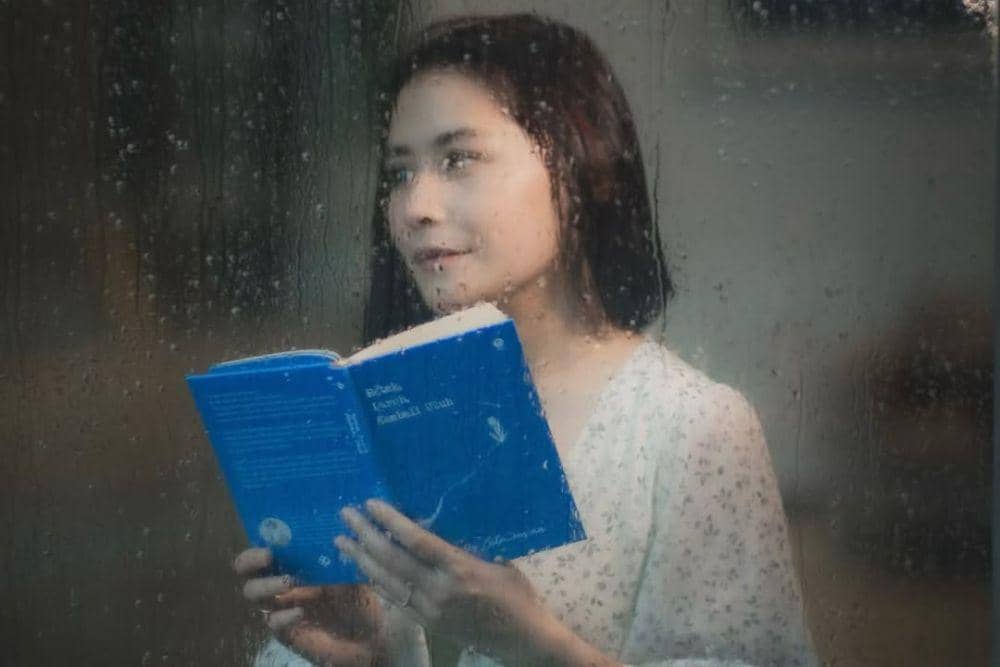 Retak, Luruh, Kembali Utuh, Perjalanan Prilly Latuconsina Temukan Diri