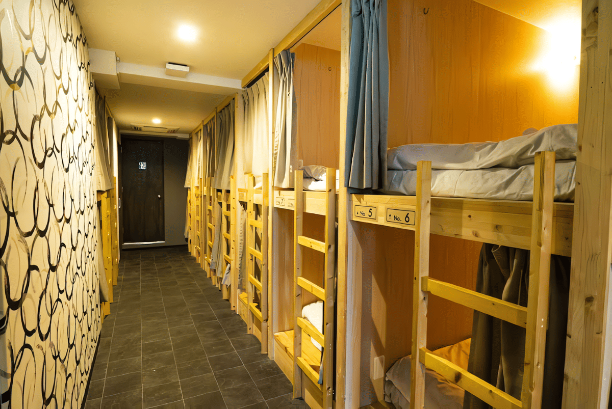 R Hostel Namba South