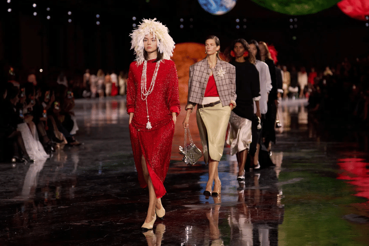 Cover Tren Fashion - whowhatwear.com.png