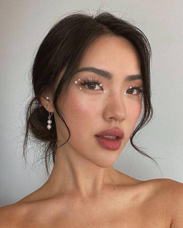 Pop-star embellishments