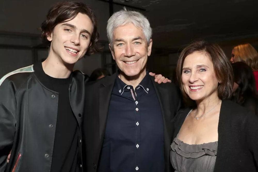 timothee-chalamet-parents-1-4e93a47d80834f3d8236029543b4d7a1.jpg