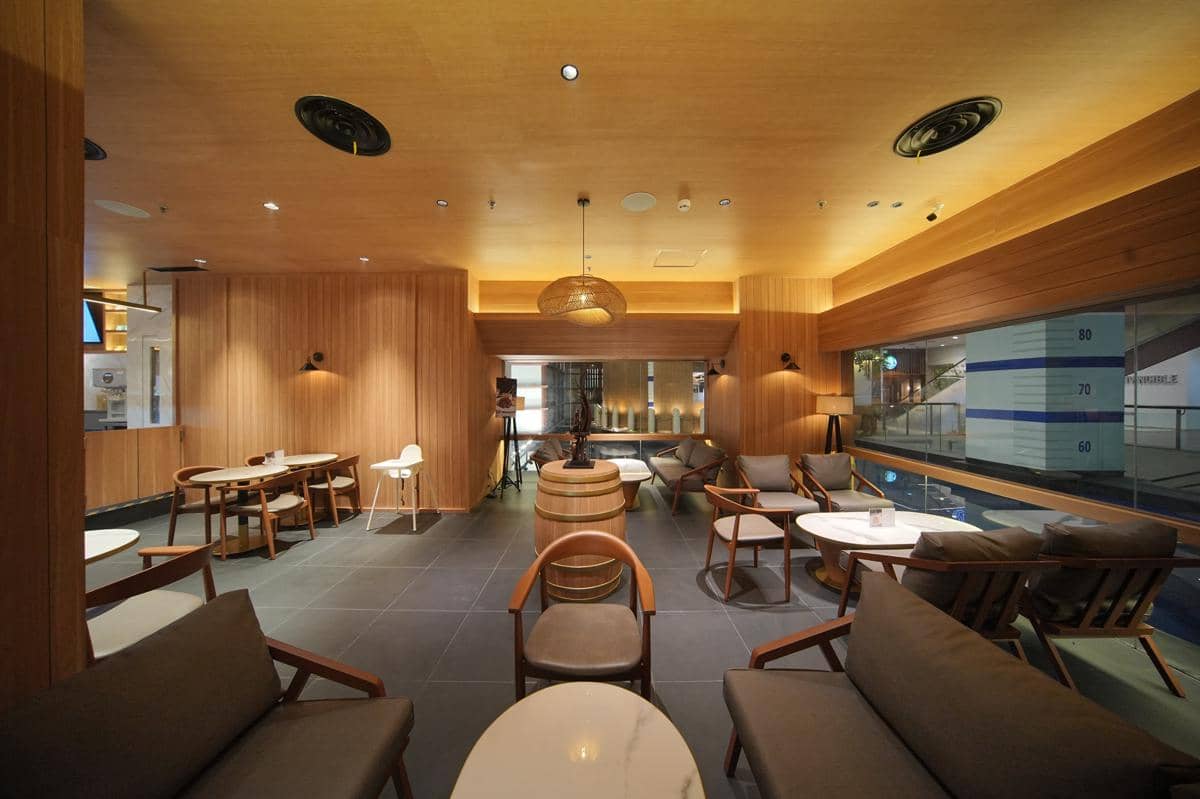 (11) The RR Chocolate Pacific Place.JPG