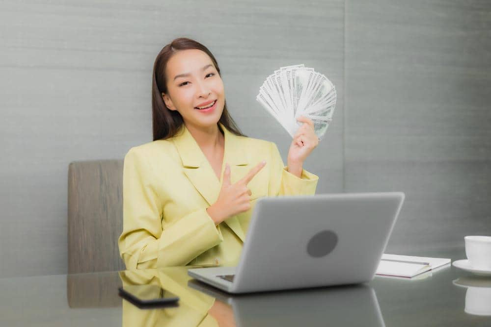 freepik.com/lifeforstock