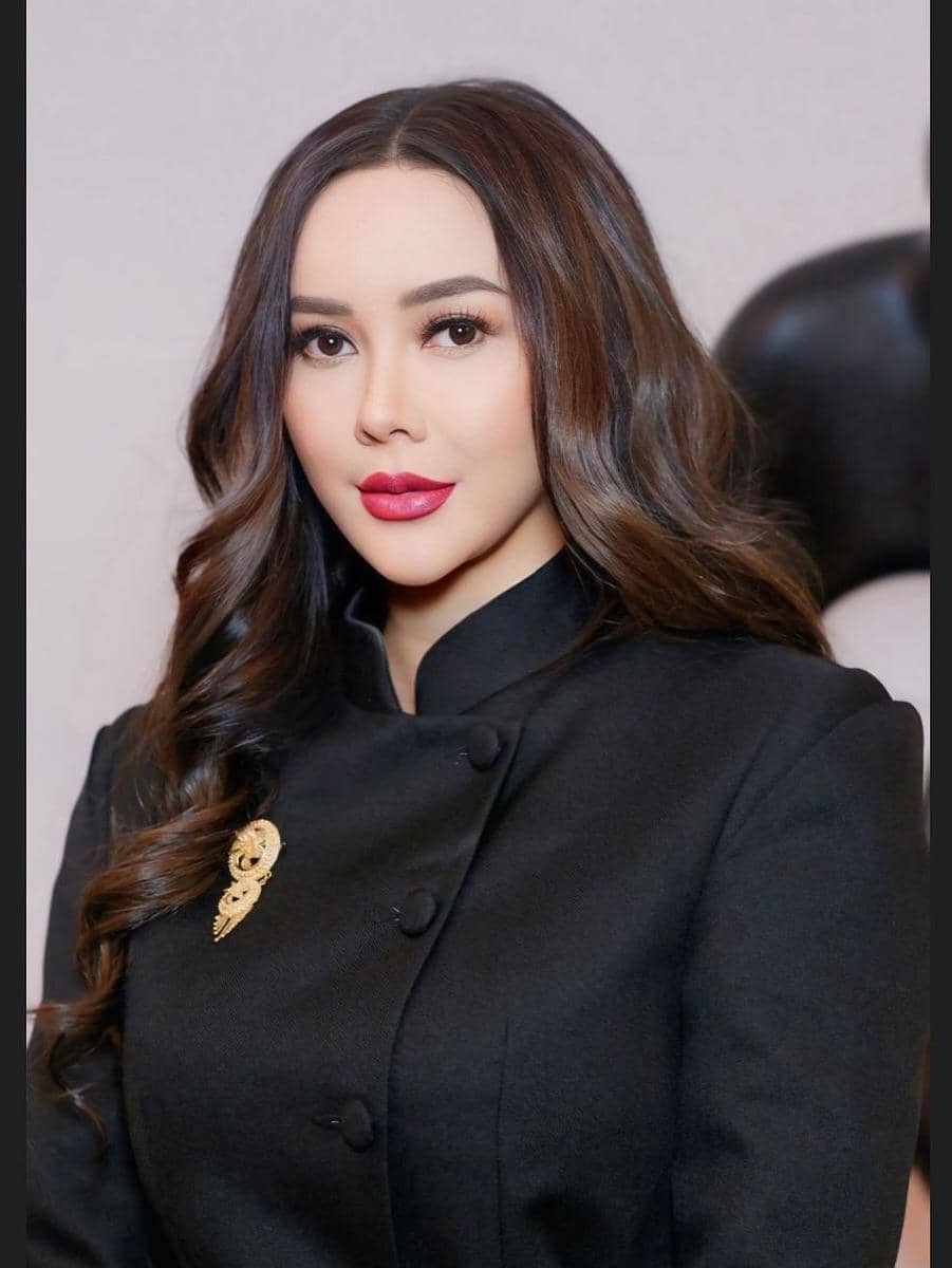  profil dan biodata Aura Kasih