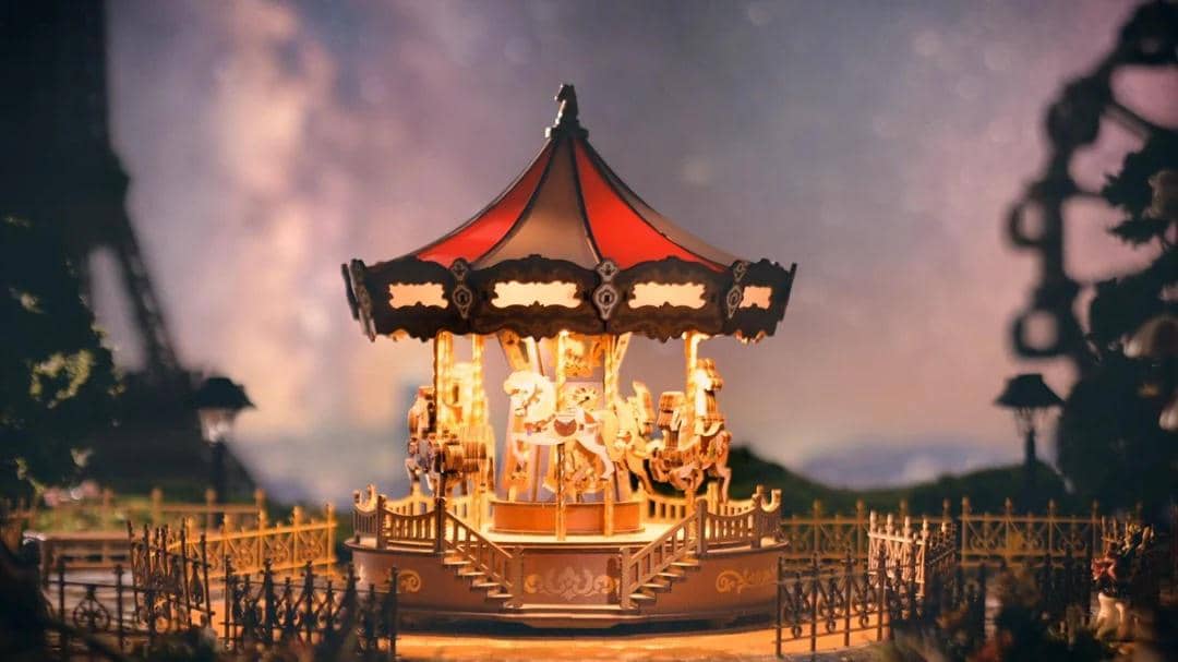 ROLIFE – Classic Carousel.jpg