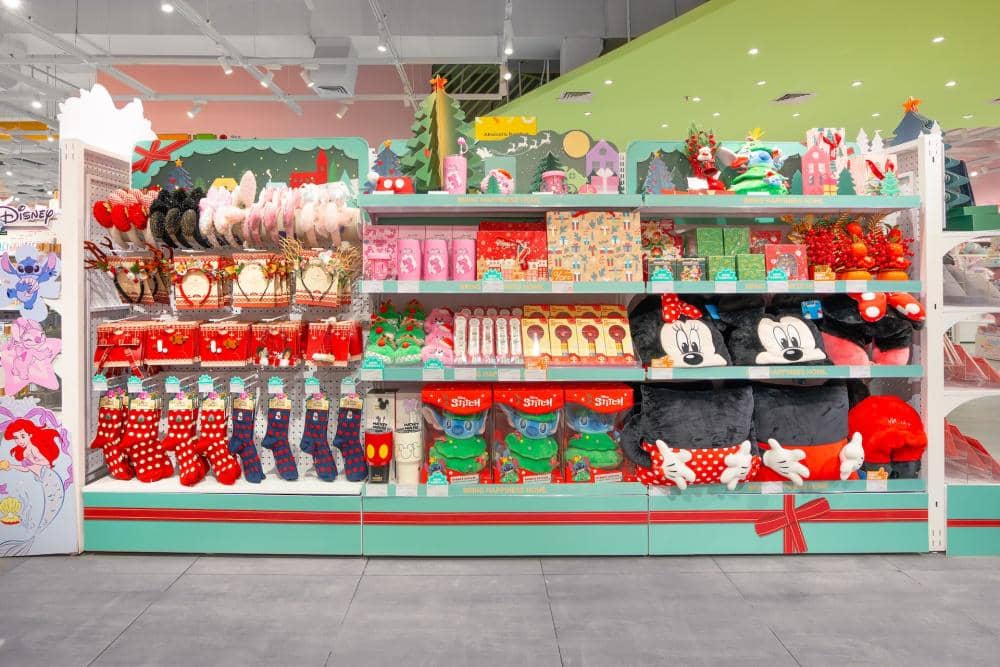 OH!SOME Christmas Display 1 .jpg