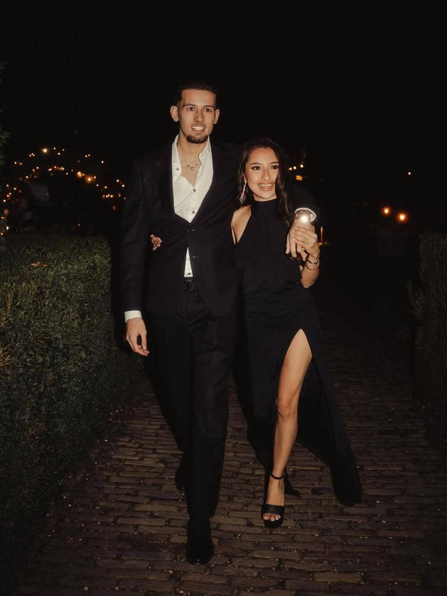 𝑭𝒖𝒕𝒖𝒓𝒆 𝑴𝒓 & 𝑴𝒓𝒔 𝑯𝒖𝒃𝒏𝒆𝒓 💍-3.jpg