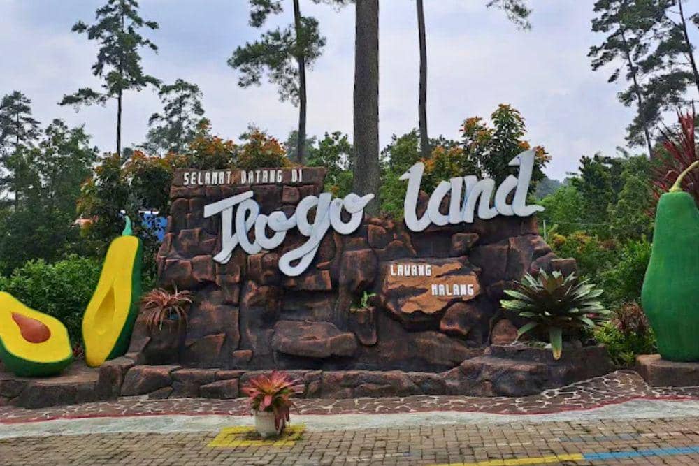 Tlogo Land Lawang.