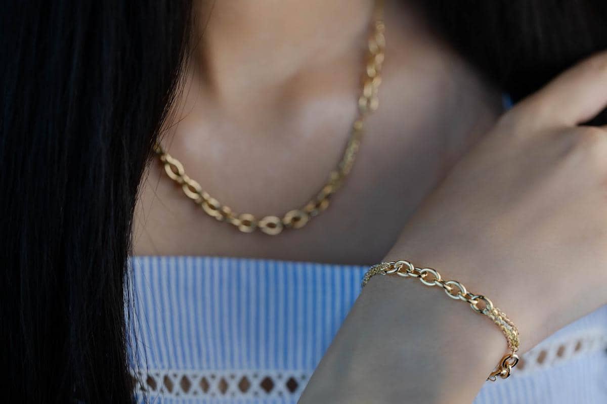 ilustrasi kalung