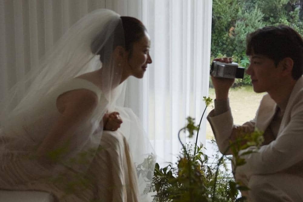 저에게 좋은 소식이 생겼어요.재작년의 어느날 심하게 마음이 요동치는 사람을 만났습니다. 우연인 것만 같았던 모든 일들이 뒤돌아보니 필연처럼 여겨지고, 사소한 것일수록 달 (4).jpg