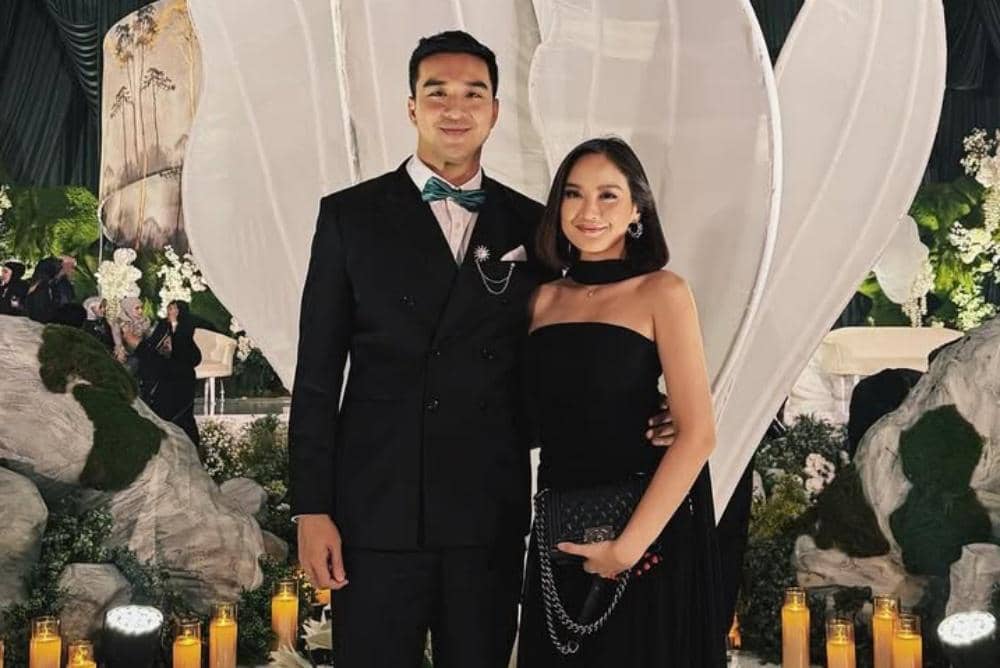 With my favorite plus one, always. 🖤Once again happy wedding Astrid & Malik ✨.jpg