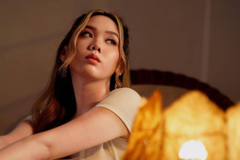 [Publicity Photo] 5. Ei - Shooting Star.jpg