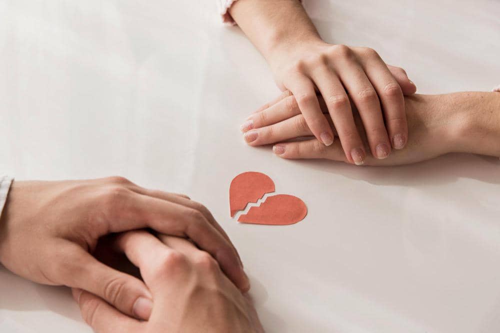 Ilustrasi bercerai (freepik.com/freepik)