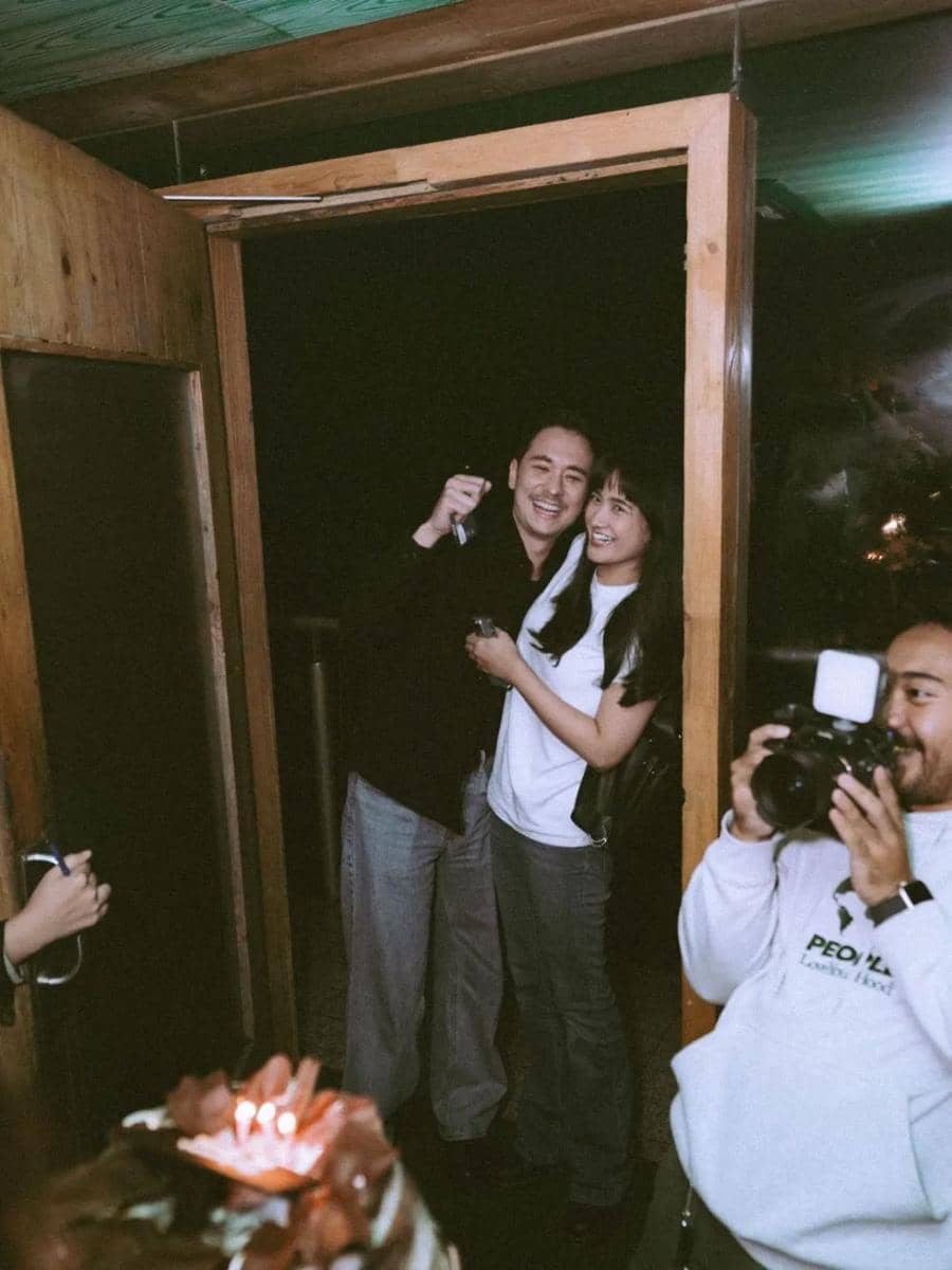 Potret Mesra Jerome Kurnia dan Nadya Arina