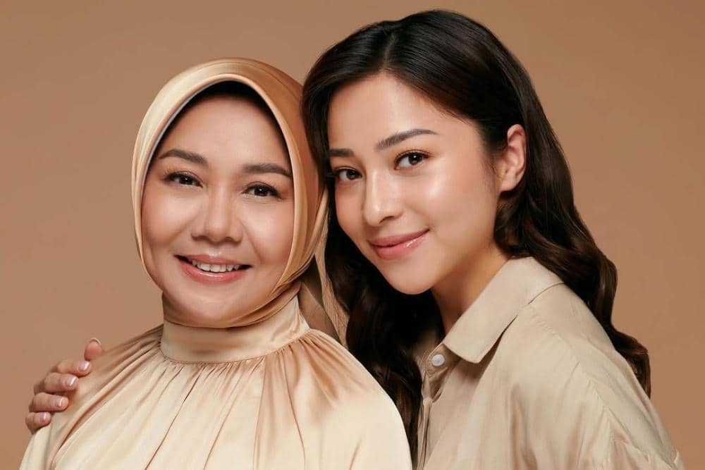 Di hari bahagiaku , aku tidak melupakan ibuku @yorafebrina beliau adalah ibu rumah tangga dan ma.jpg