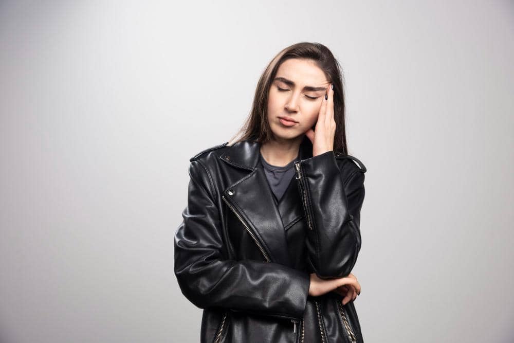 ilustrasi perempuan sedih (freepik.com/azerbaijan_stockers)