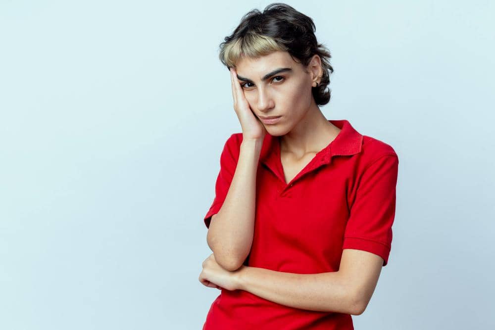 ilustrasi perempuan bete (freepik.com/stockking)