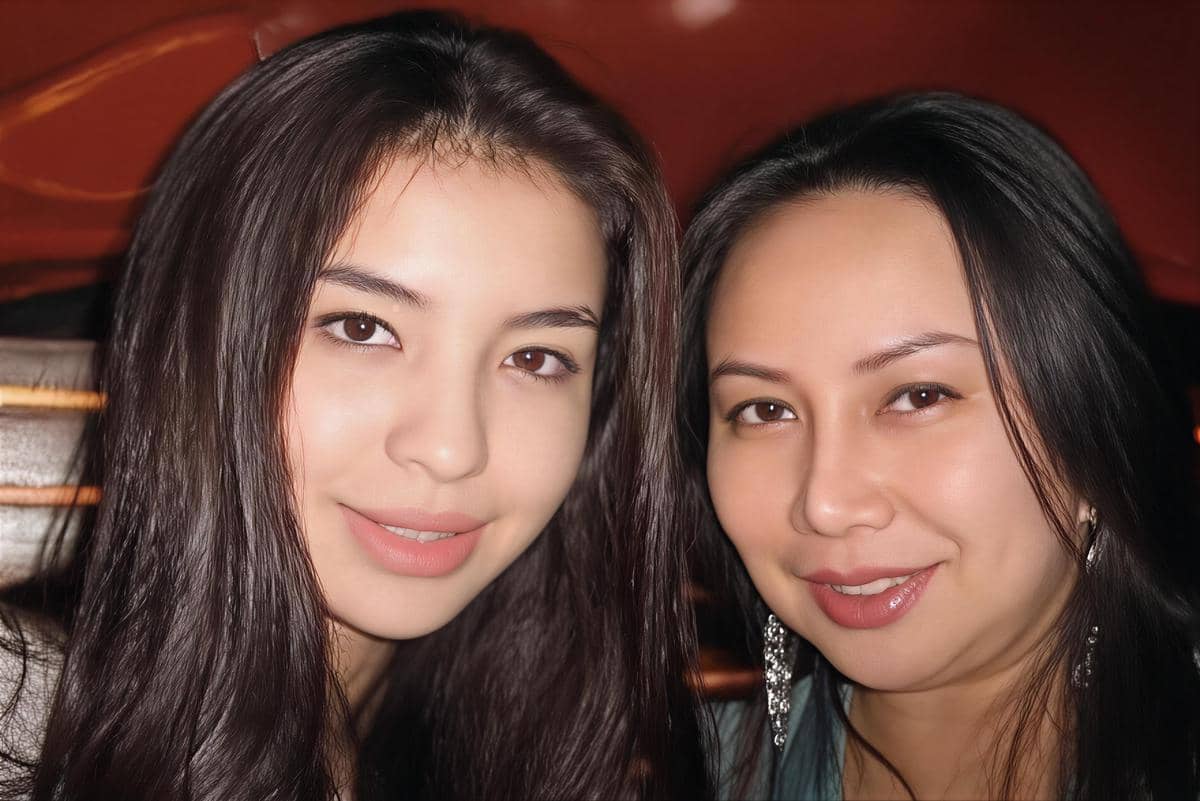 Model Manohara Odelia mengungkapkan telah memutus hubungan dengan ibunya, Daisy Fajarina.jpg
