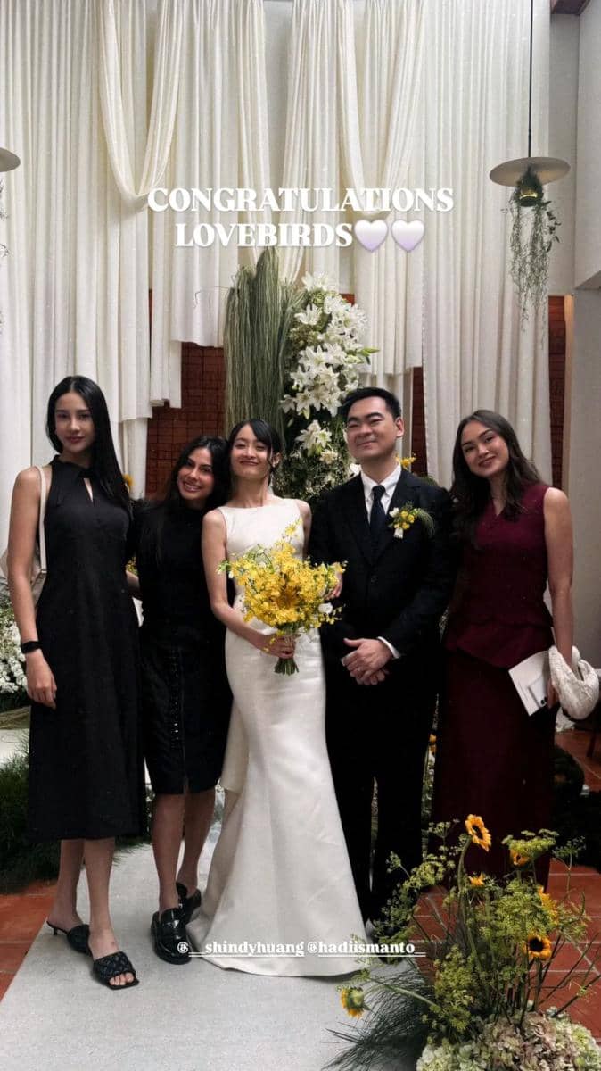 Artis di pernikahan Shindy Huang dan Hadi Ismanto