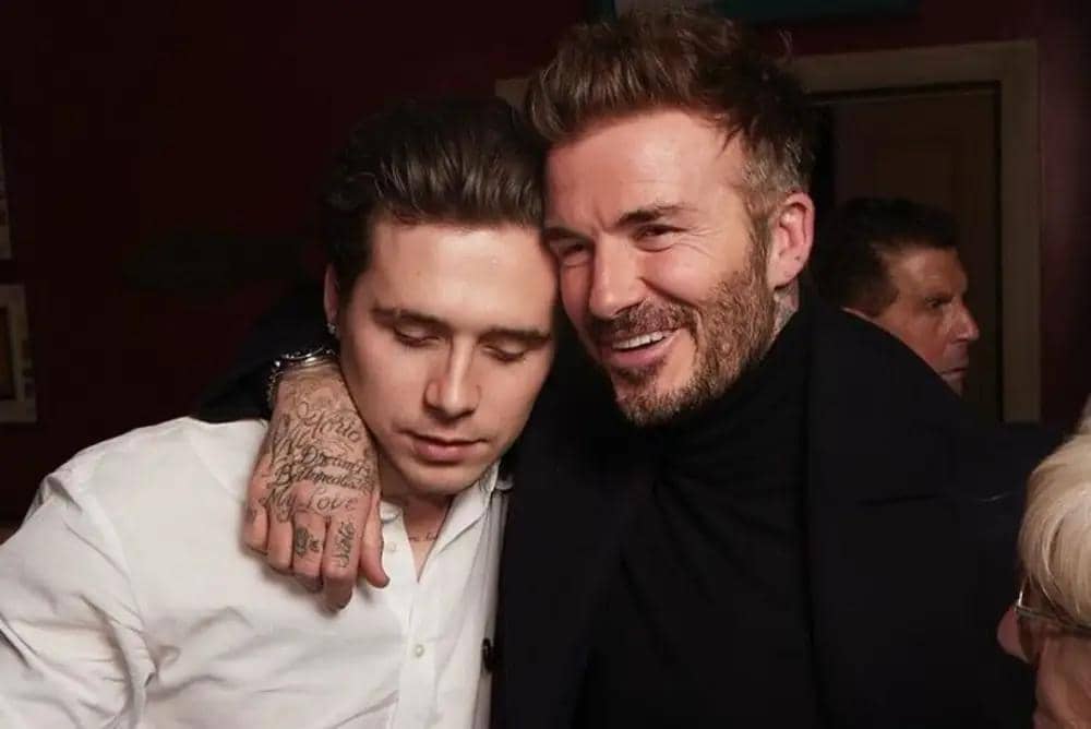 5dc249037fc0-brooklyn-and-david-beckham.jpg.jpg