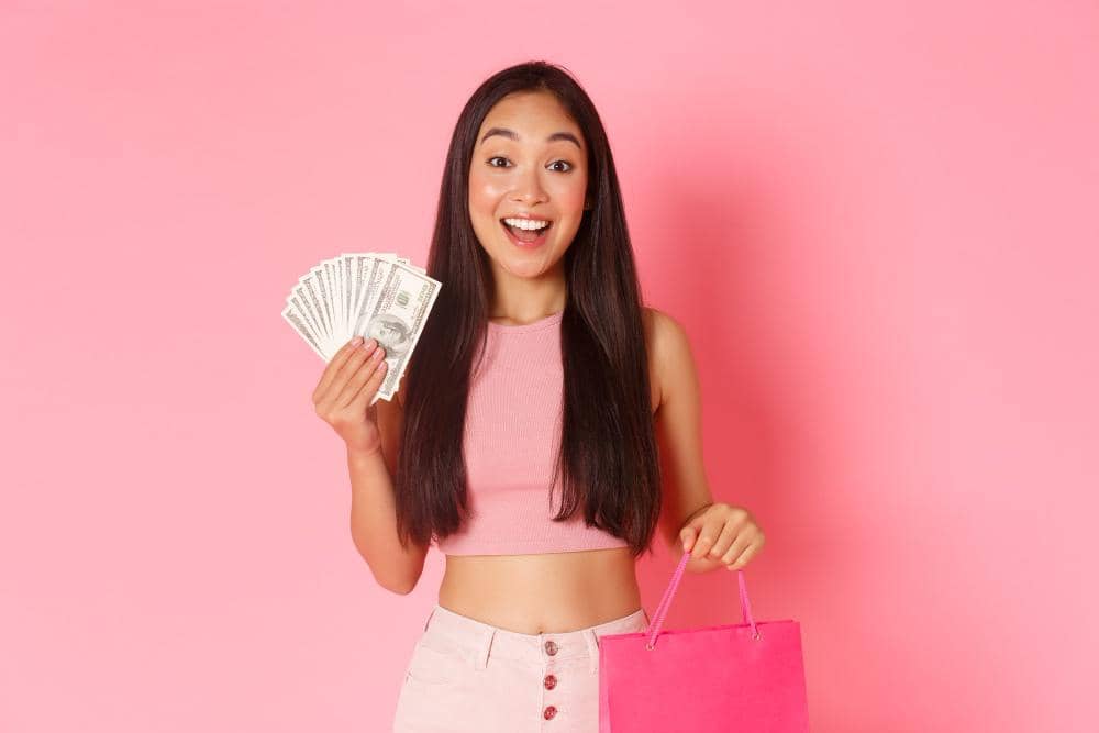 ilustrasi perempuan kaya (freepik.com/benzoix)