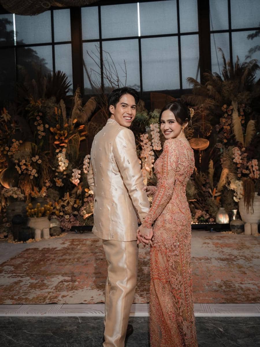 Even after the proposal, our hearts felt complete celebrating this engagement. Bringing our fami-9.jpg