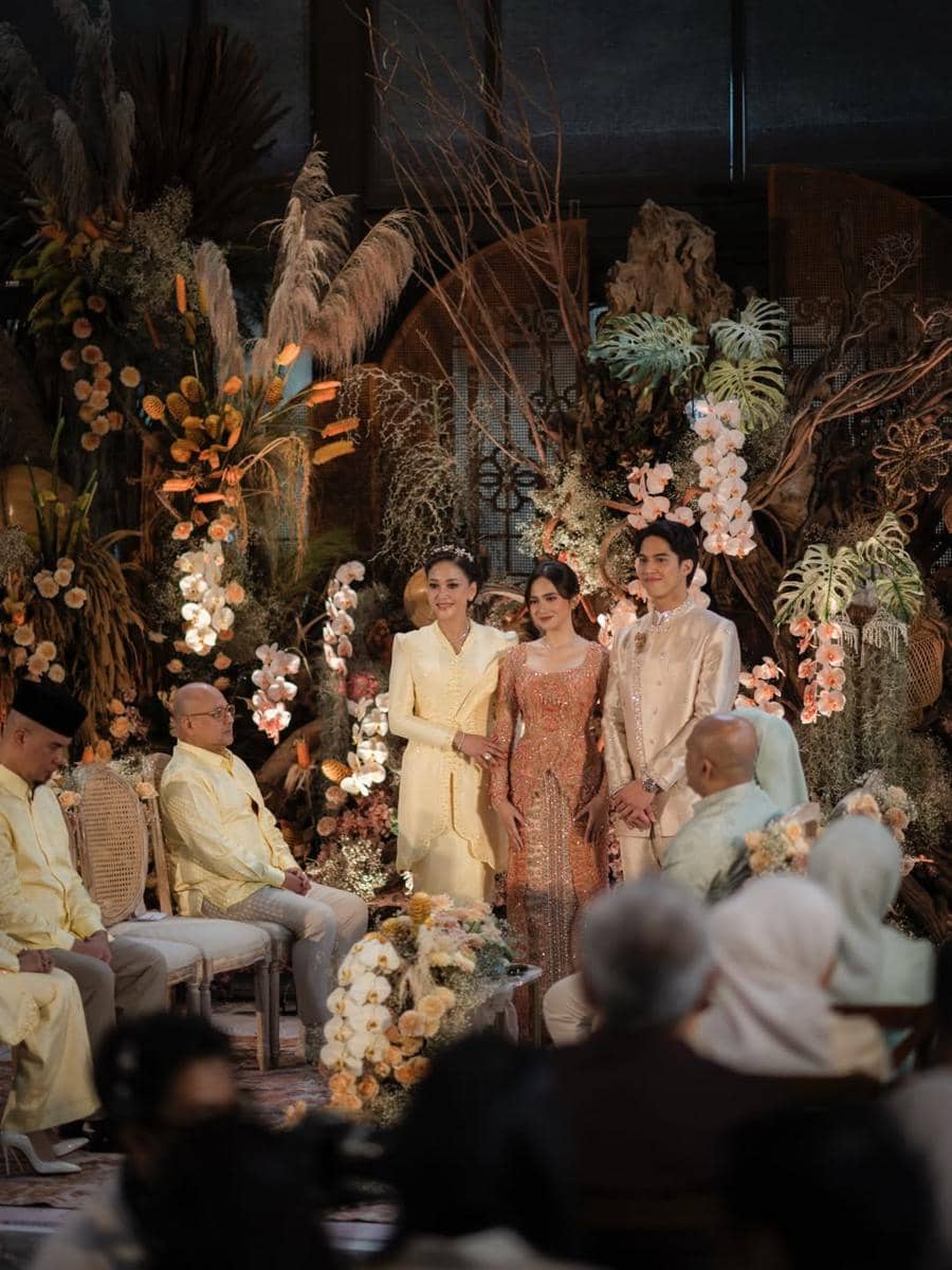 Even after the proposal, our hearts felt complete celebrating this engagement. Bringing our fami-10.jpg