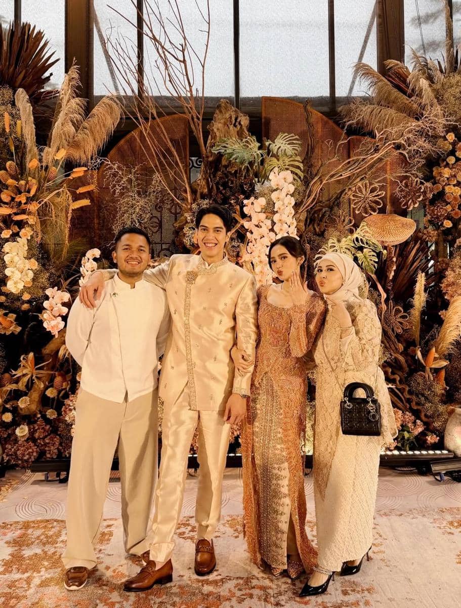 My heart is full seeing you this happy. You deserve a love this beautiful @syifahadju . And to y.jpg