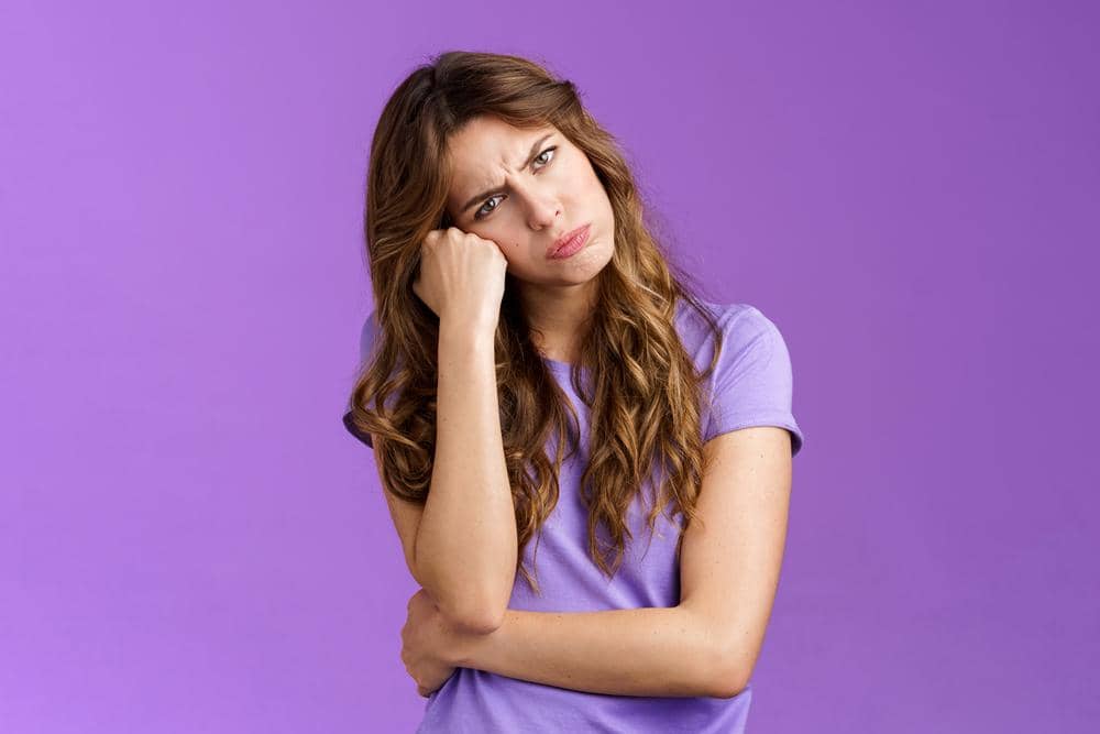 ilustrasi perempuan bete (freepik.com/benzoix)