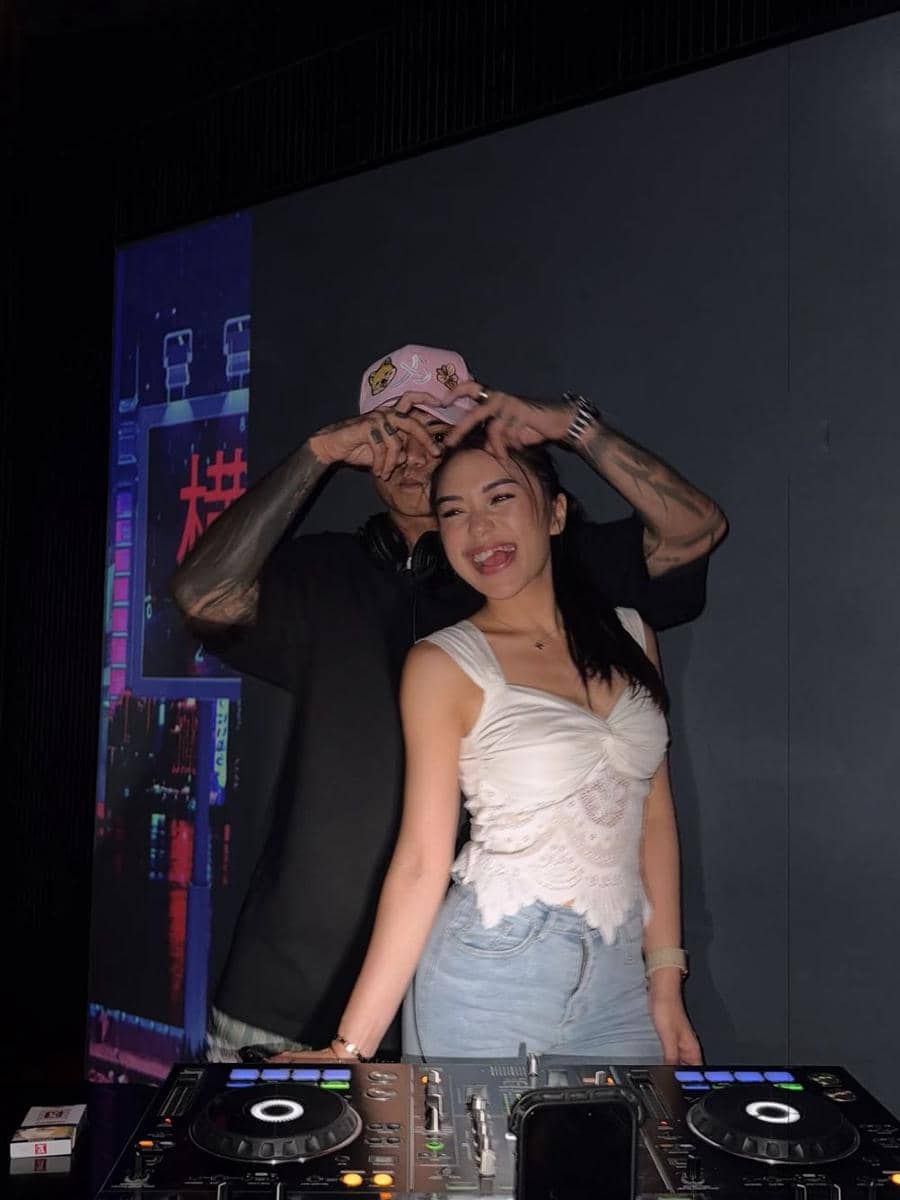 Potret Kenangan Lula Lahfah dan Reza Arap